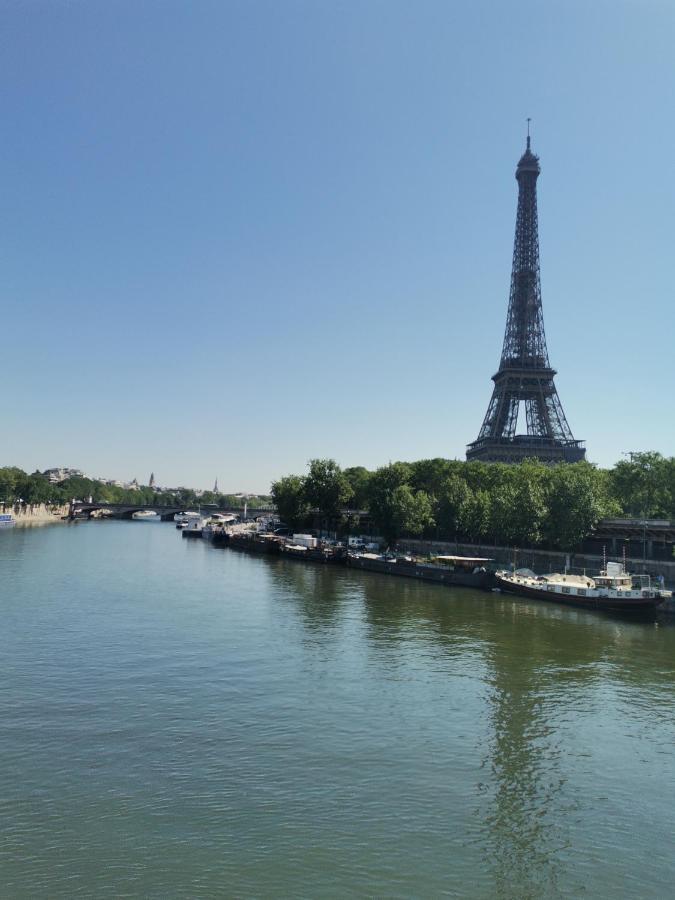 Toureifelchampselysee Paris Exterior photo